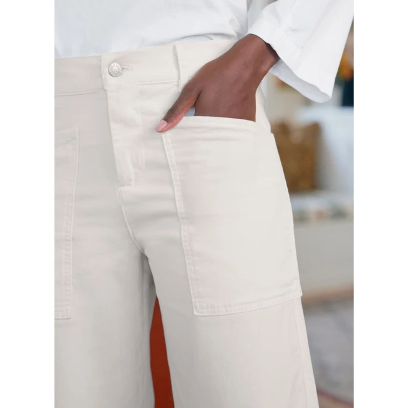 Front product view of the Frank & Eileen Bray Everyday Barrel Pant in Chalk—off-white cropped barrel-leg pants with wrap-around utility pockets set against a plain white background.
