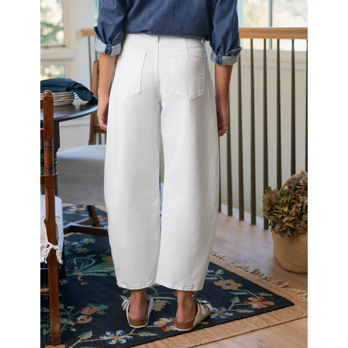 Brennan Barrel Jean - White Vintage Denim