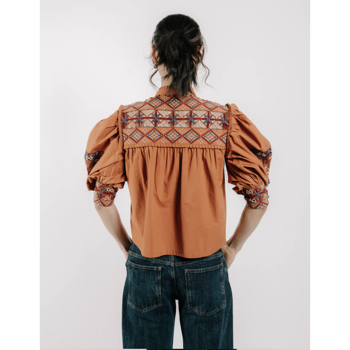 Diella Top - Caramel