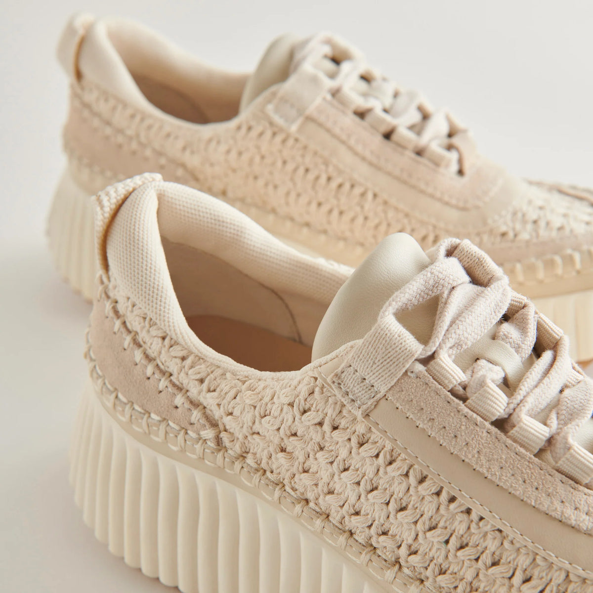 Dolen Sneaker