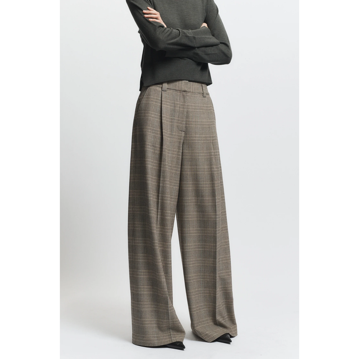 Everett Mid-Waisted Trouser - Balmoral Plaid