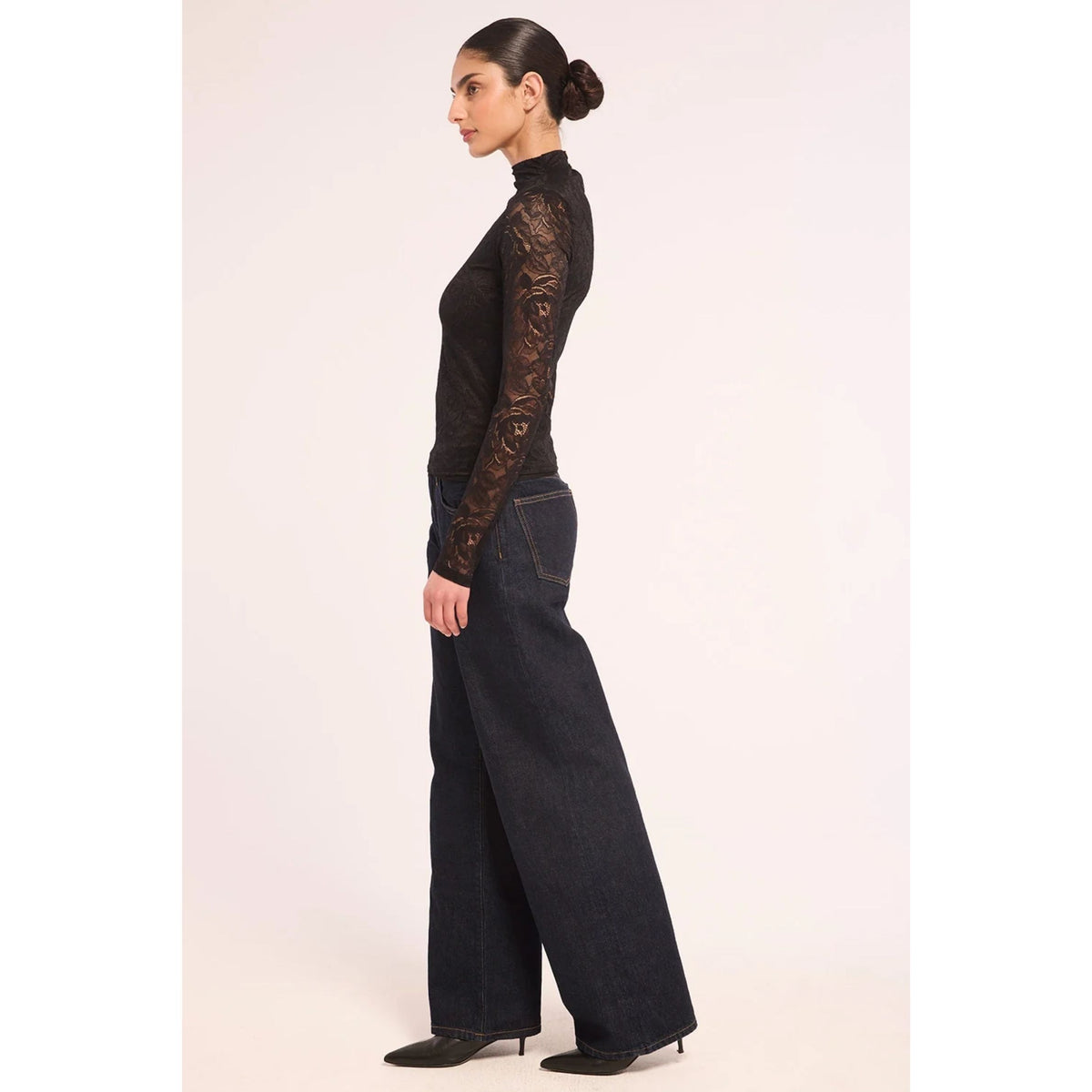 Emman Top - Black Lace
