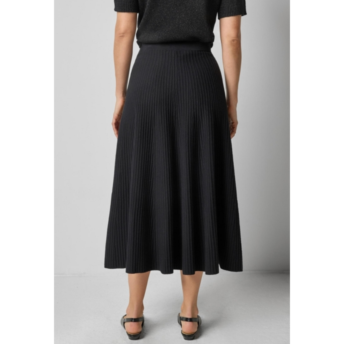Flared Knit Skirt - Black