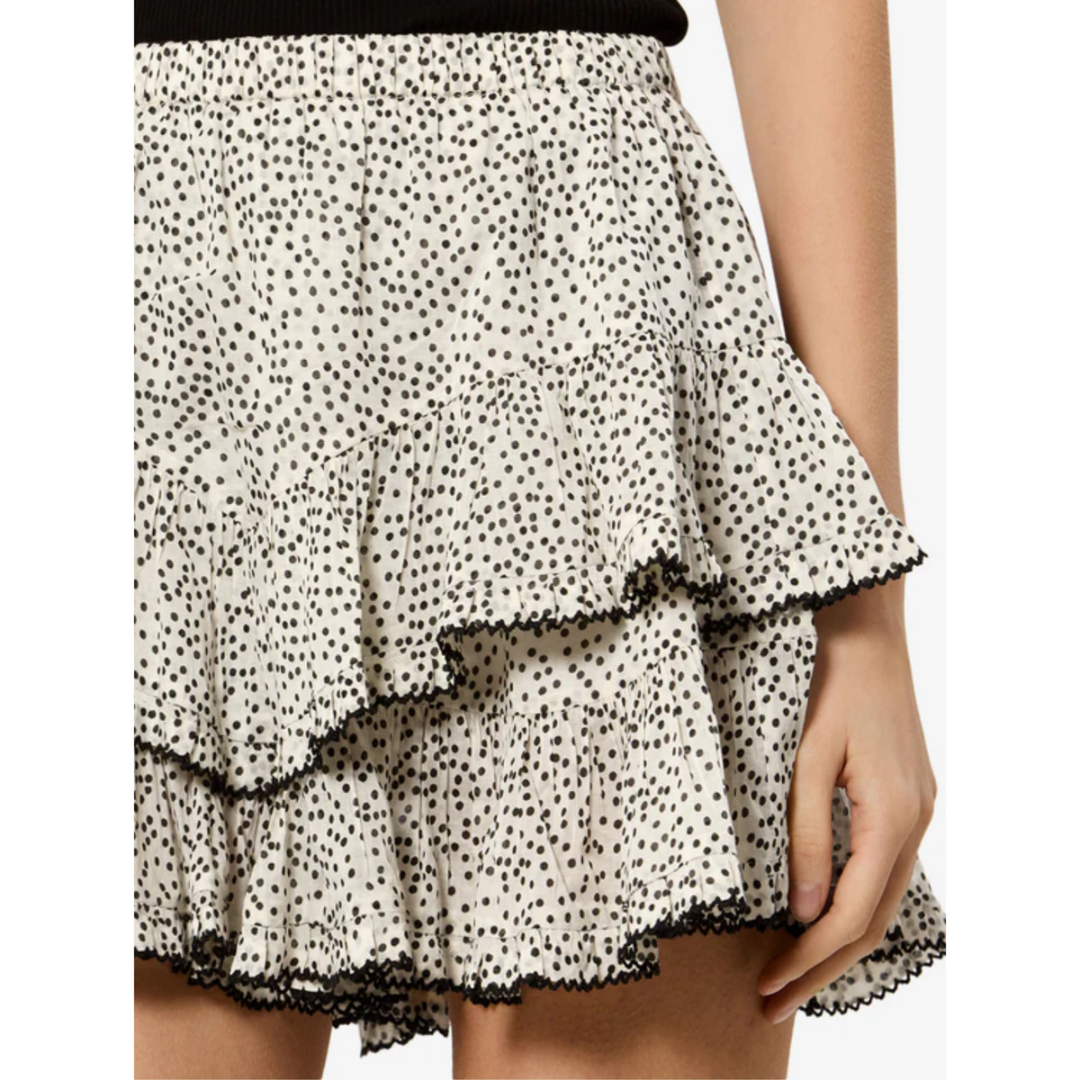 Jocadia Shorts - Ecru And Black