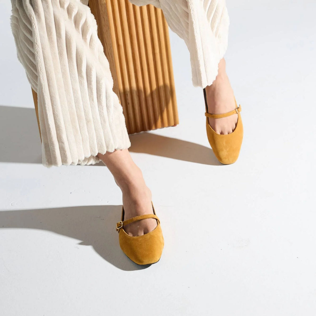 Lily Flat - Ochre Suede