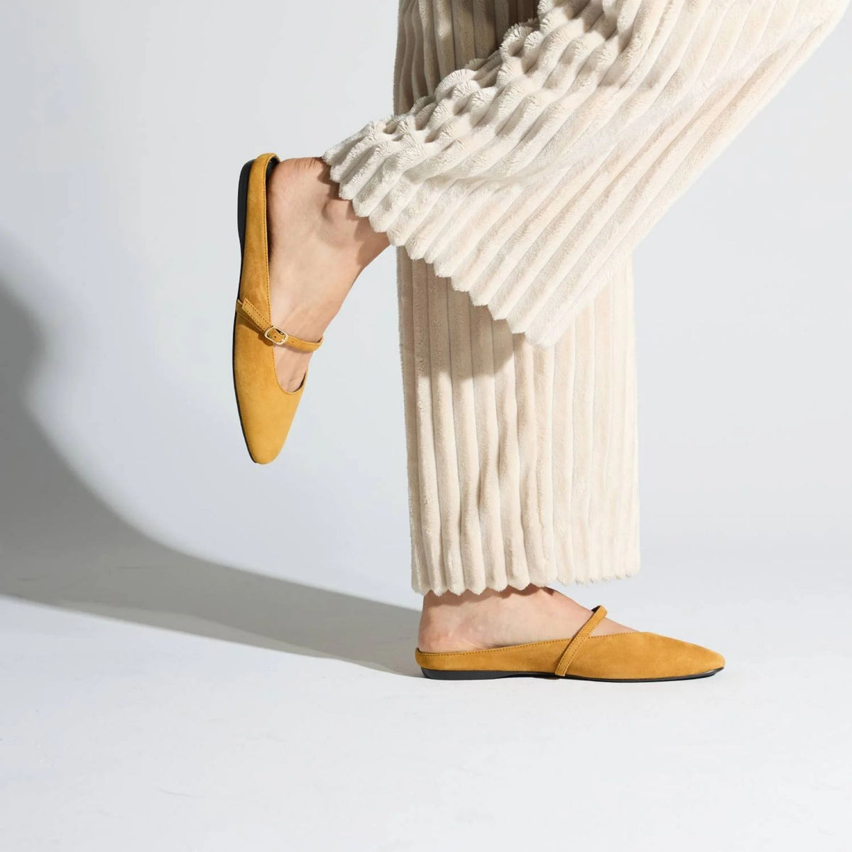 Lily Flat - Ochre Suede
