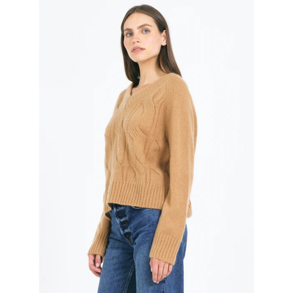 Mable Cable V-Neck Pullover - Chestnut