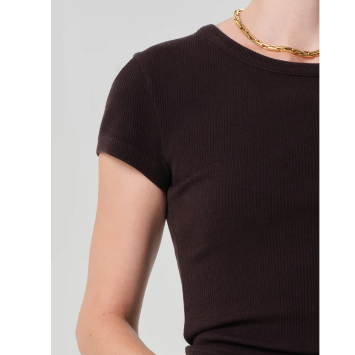 Nello Tee