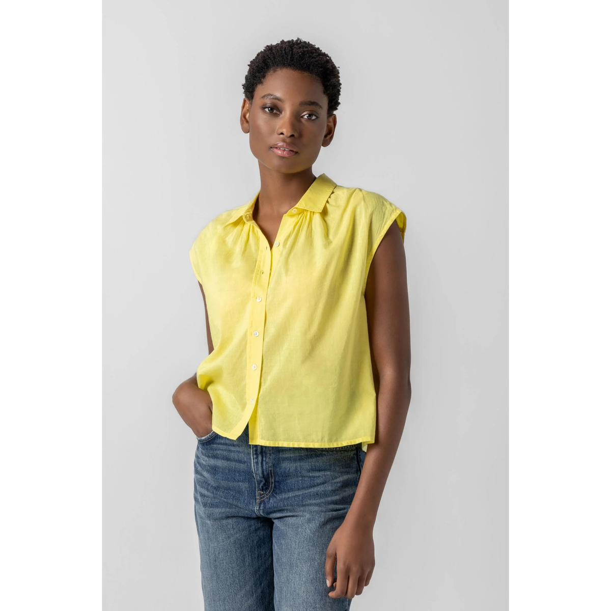 Short Sleeve Boxy Button Down - Lemon