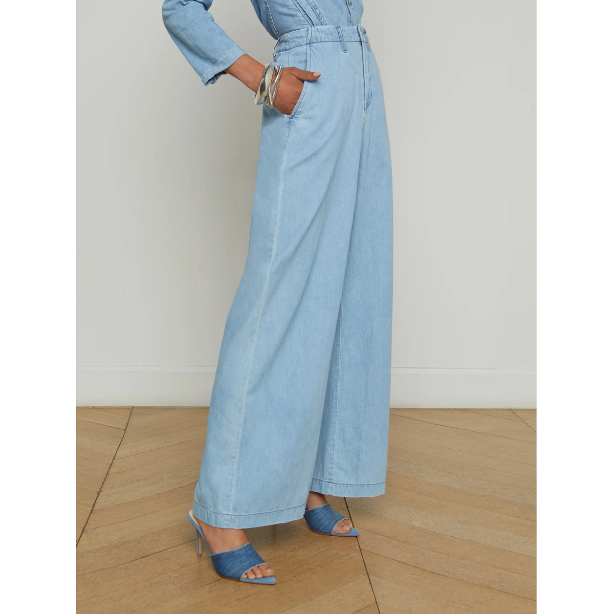 Runa Wide-Leg Jean