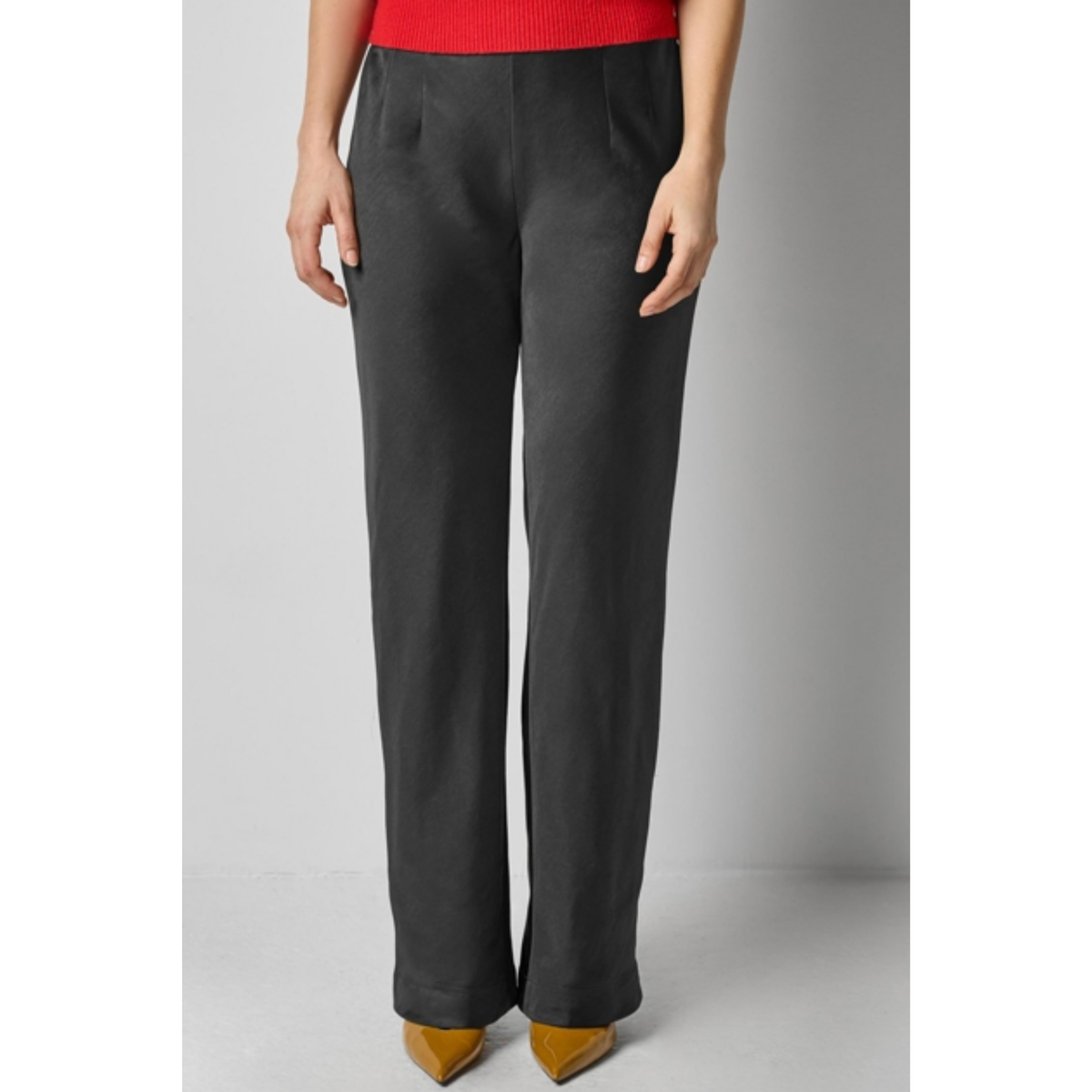 Satin Clean Front Pant - Black