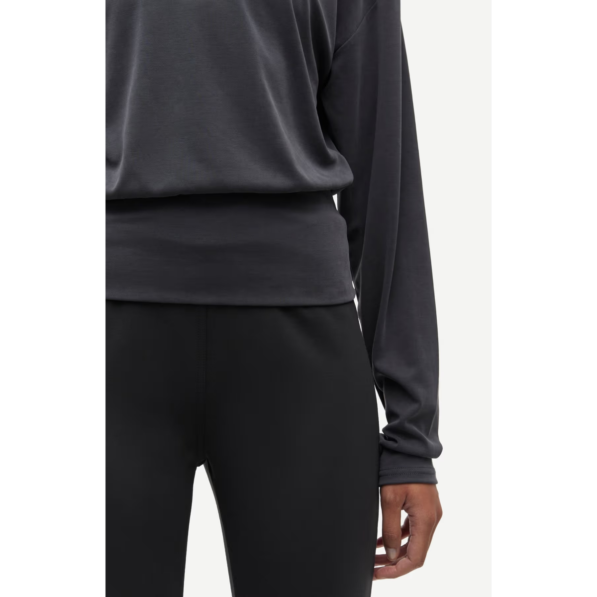 Sasusu L/S Top - Black