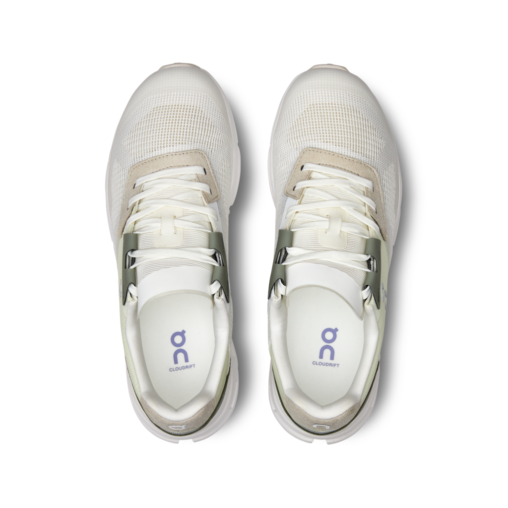 Women&#39;s Cloudrift in Undyed-White Wisteria