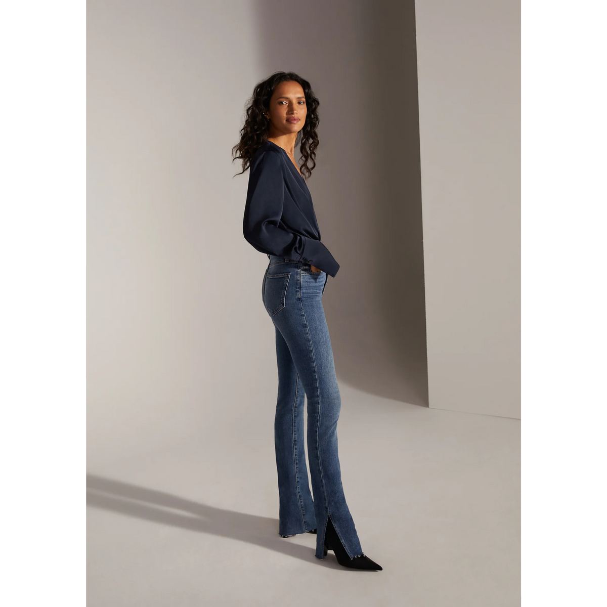 The Date Blouse - Navy