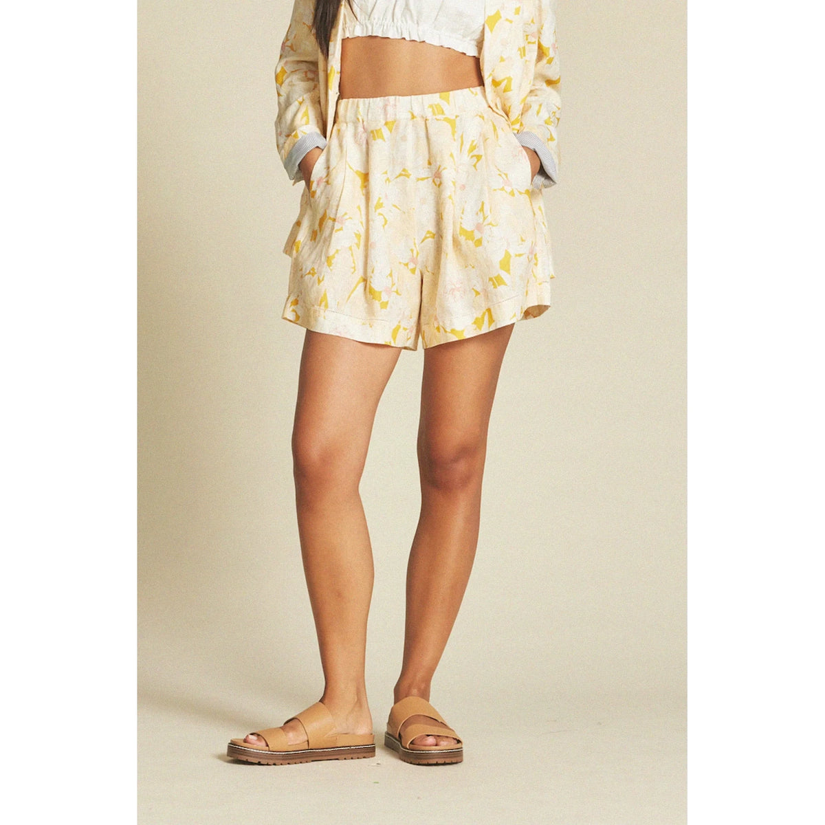 Everett Short in Honey Flora