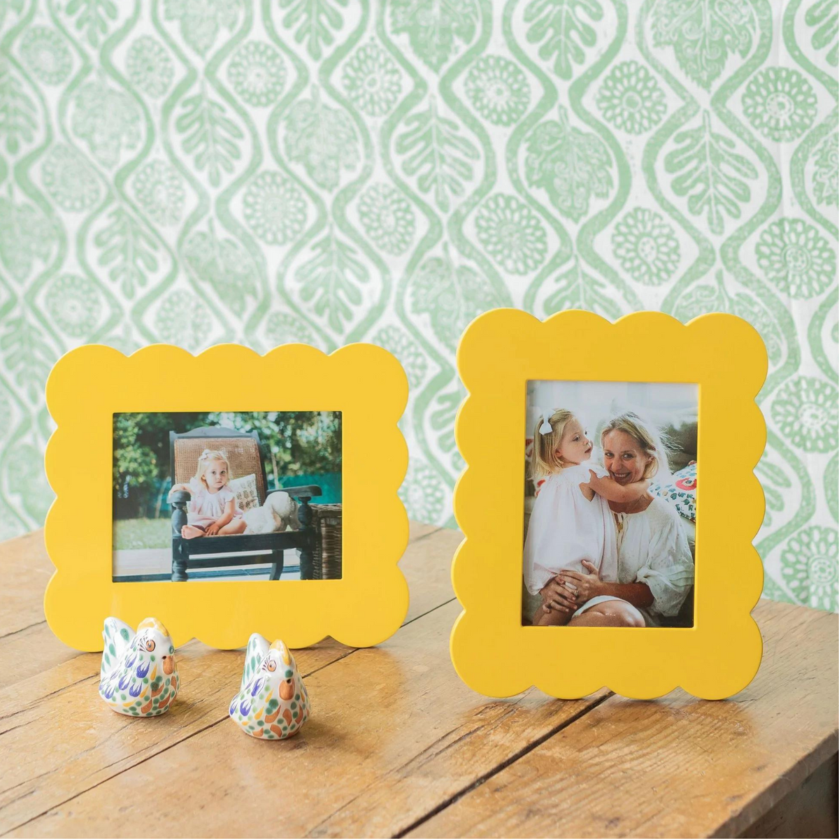 Scalloped Lacquer Photo Frame