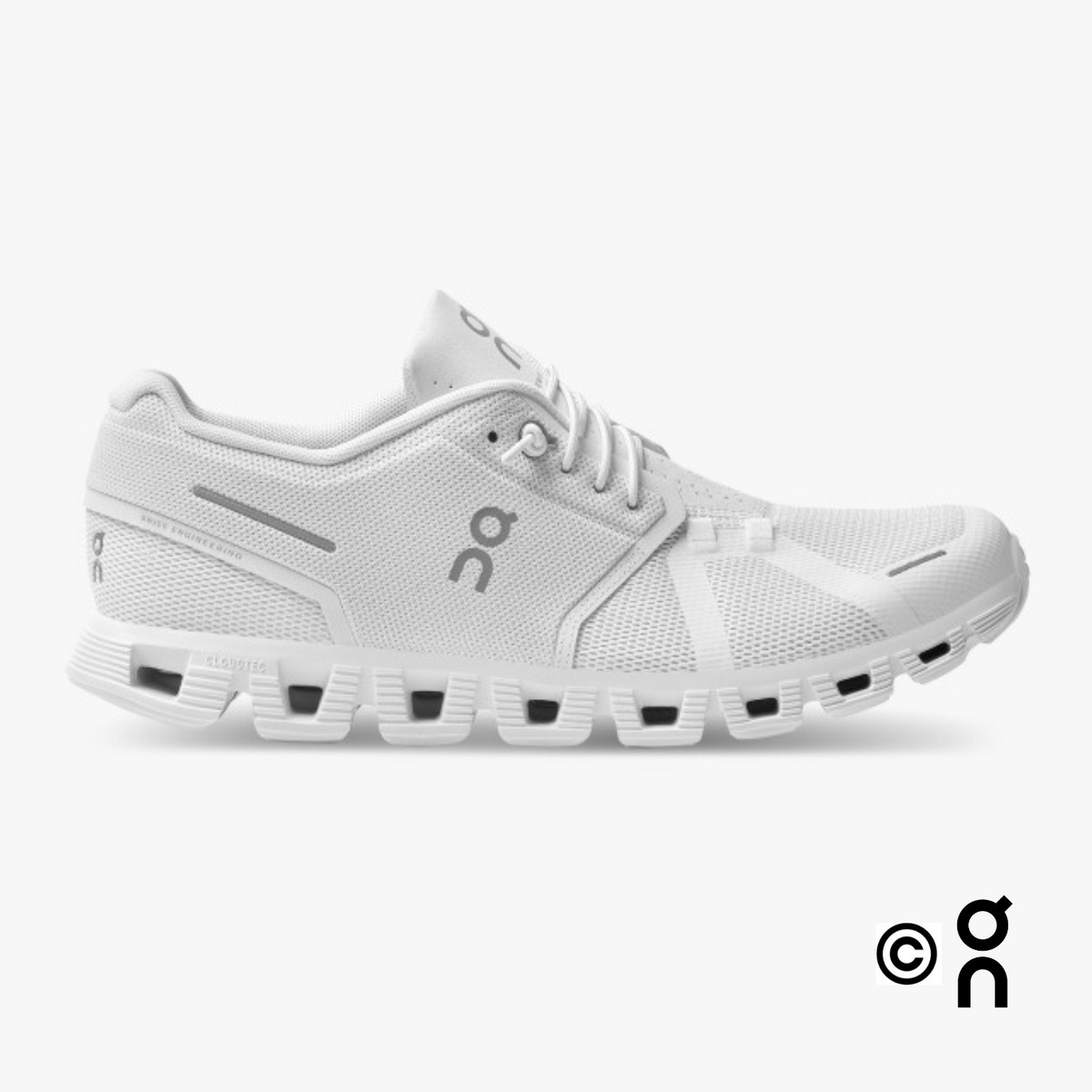 Women&#39;s Cloud 5 in All White